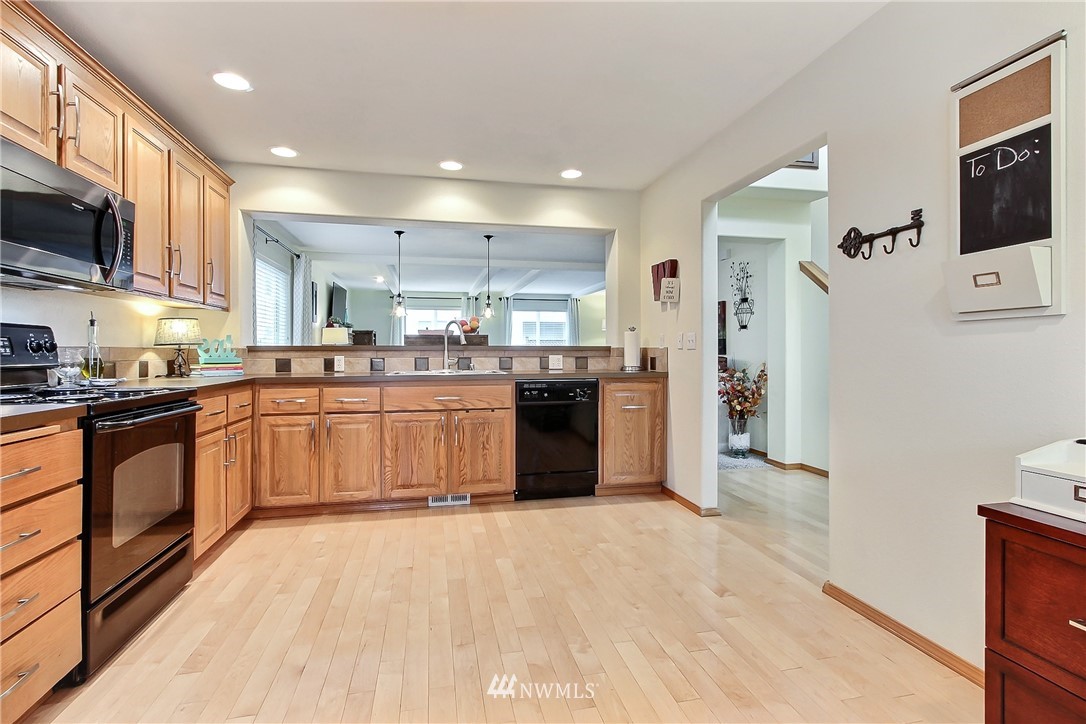 7041 Inlay Street Southeast Lacey, WA 98513 - Photo 6 of 15 Gallery Image 6