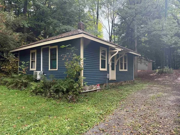 $118,000 | N11364 County Rd P, Iola, WI 54945
