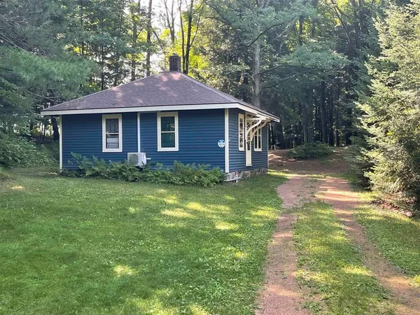 $118,000 | N11364 County Rd P, Iola, WI 54945