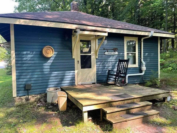 $118,000 | N11364 County Rd P, Iola, WI 54945