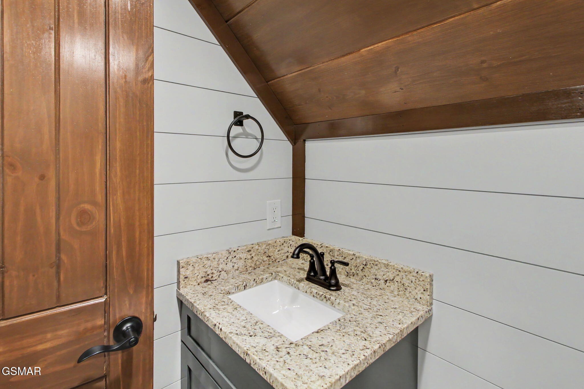 1756 Stinnett Road Sevierville, TN 37876 - Photo 34 of 53 Gallery Image 34
