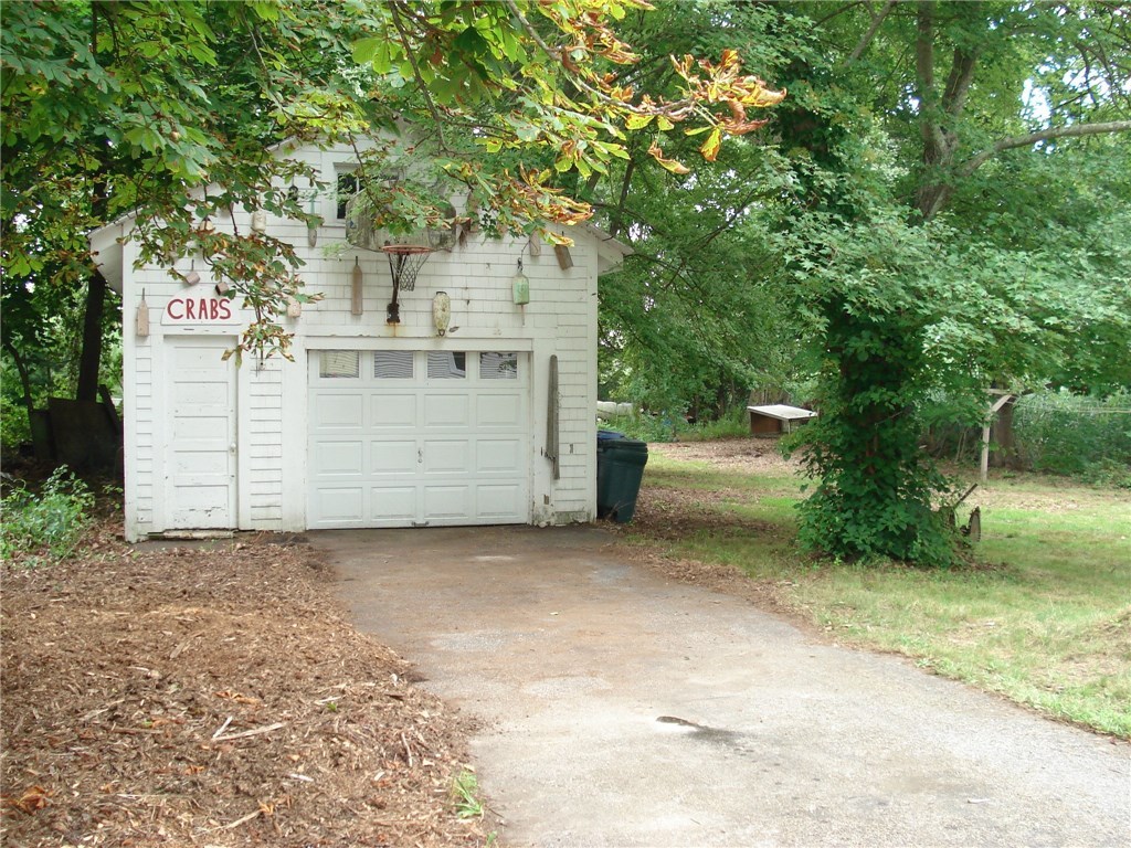 19 Rita Street Warwick, RI 02889 - Photo 8 of 27 Gallery Image 8