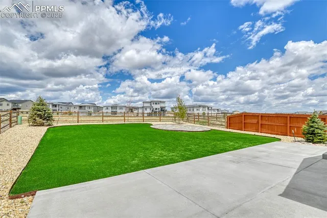 a view of outdoor space yard and entertaining space