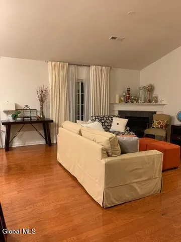 $339,000 | 28 Governor Circle, Albany, NY 12208