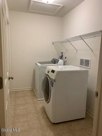 $339,000 | 28 Governor Circle, Albany, NY 12208