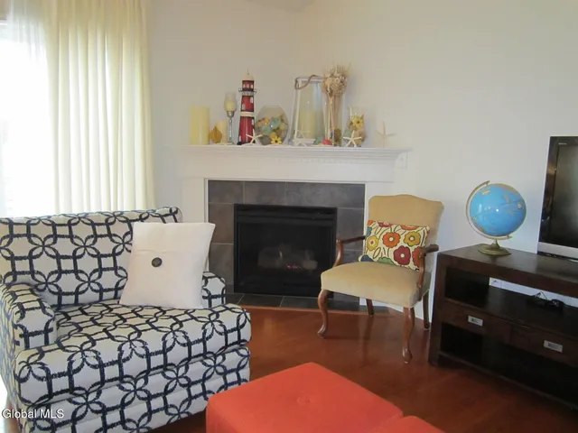 $339,000 | 28 Governor Circle, Albany, NY 12208