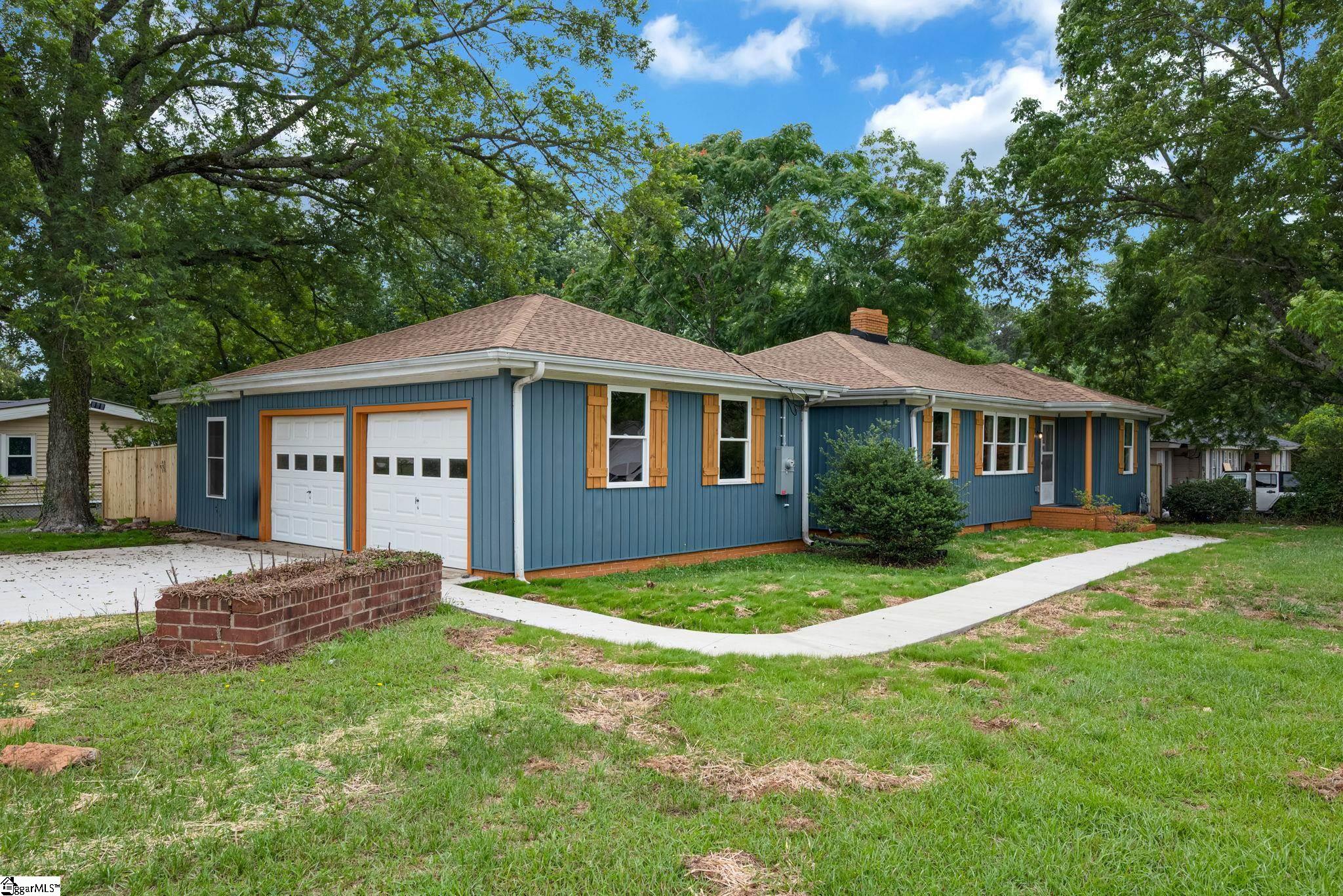 1010 Log Shoals Road Mauldin, SC 29662 - Photo 2 of 26