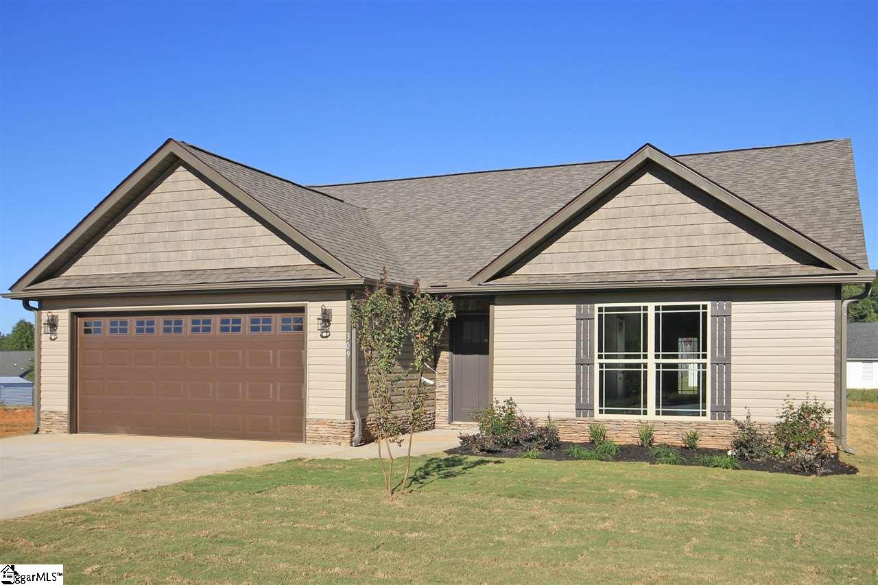 309 Catterick Way Fountain Inn, SC 29644 - Photo 1 of 36 Gallery Image 1