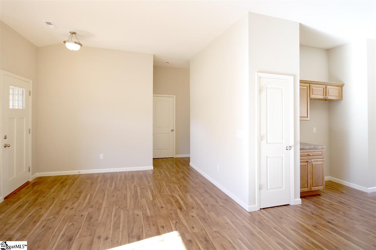 309 Catterick Way Fountain Inn, SC 29644 - Photo 16 of 36 Gallery Image 16