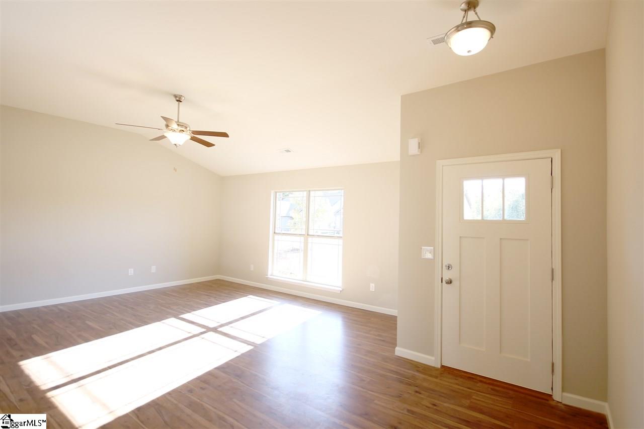 309 Catterick Way Fountain Inn, SC 29644 - Photo 3 of 36 Gallery Image 3