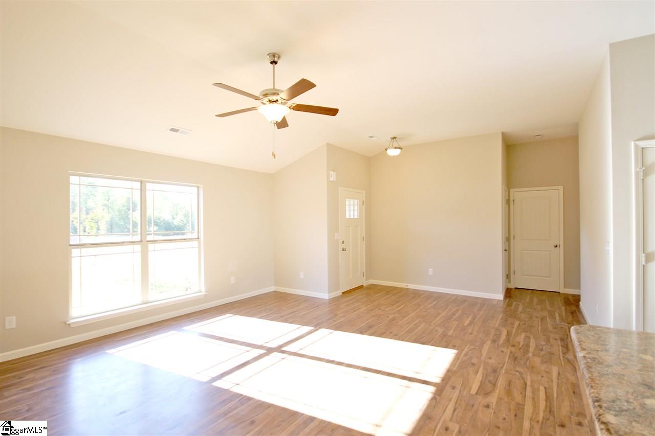 309 Catterick Way Fountain Inn, SC 29644 - Photo 5 of 36 Gallery Image 5