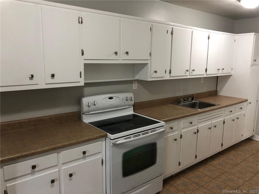 80 Cartright Street, Unit 7H Bridgeport, CT 06604 - Photo 4 of 13