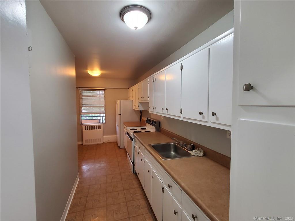 80 Cartright Street, Unit 7H Bridgeport, CT 06604 - Photo 5 of 13