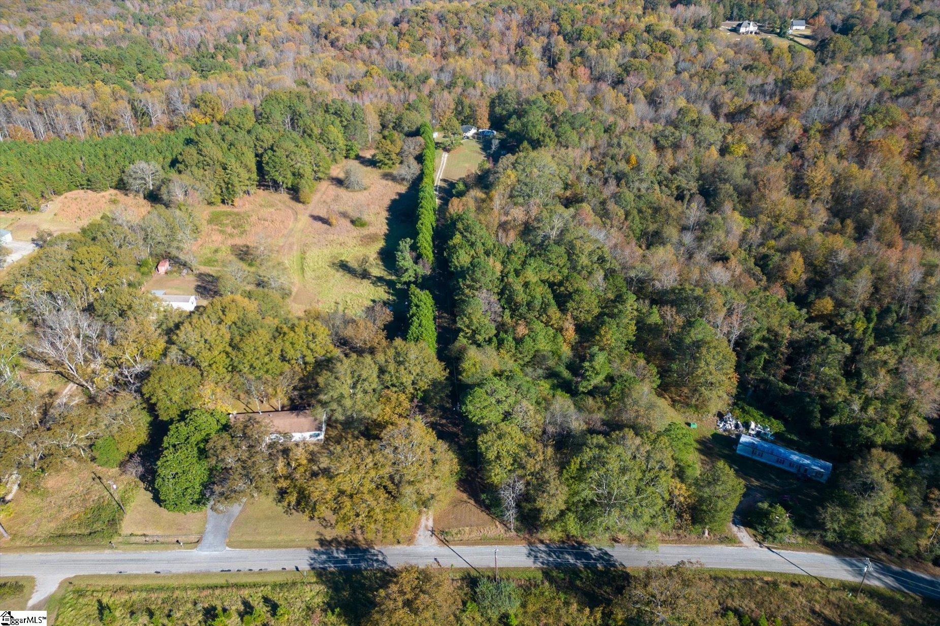 318 Gentry Road Fountain Inn, SC 29644 - Photo 2 of 18
