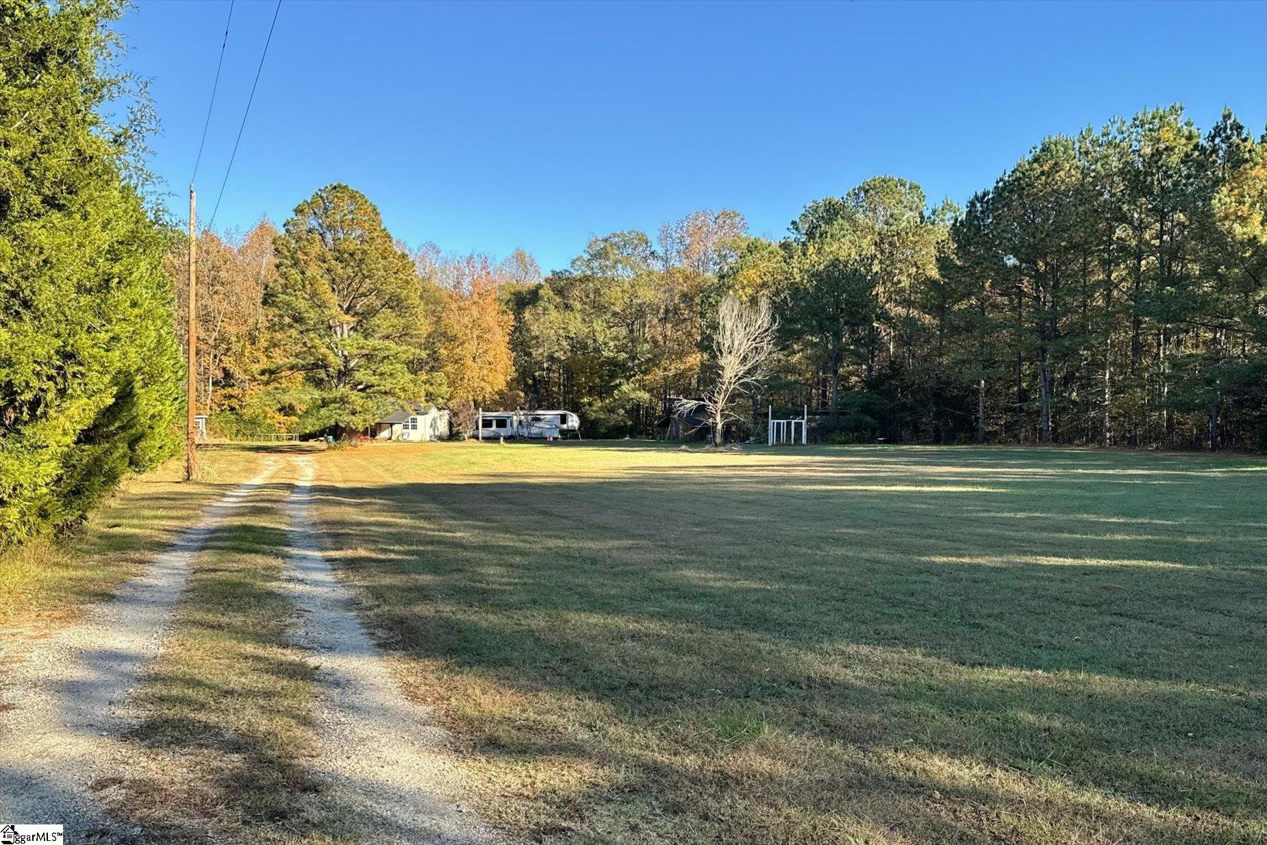 318 Gentry Road Fountain Inn, SC 29644 - Photo 8 of 18
