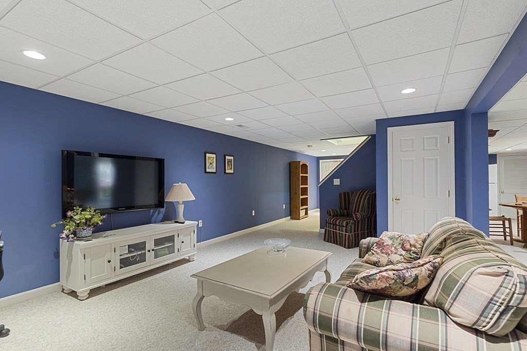 80 Patch Hill Road Boxborough, MA 01719 - Photo 29 of 37