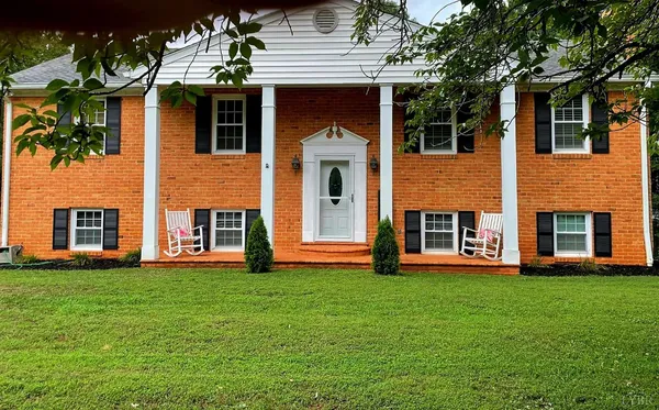 $374,900 | 112 Hickory Way, Madison Heights, VA 24572