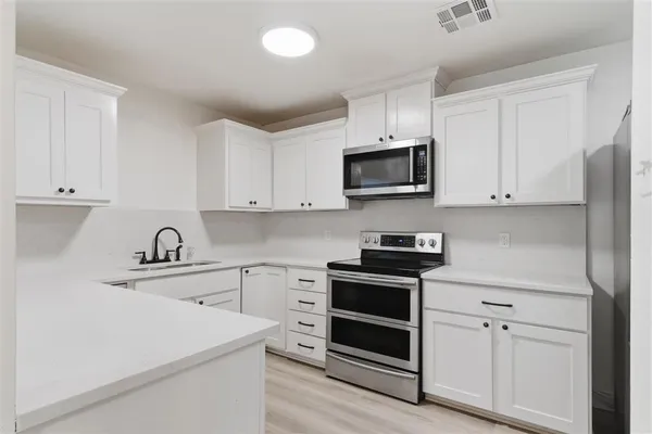 $237,500 | 6624 Meadow Ridge Lane, Lake Charles, LA 70605