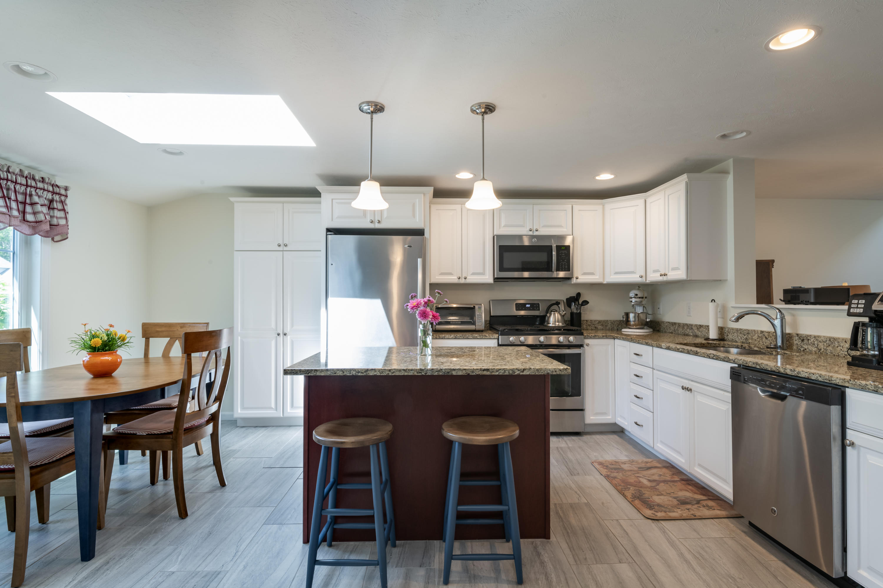 18 Beryl Loop, Unit 18 Topsham, ME 04086 - Photo 2 of 23 Beryl Loop-10