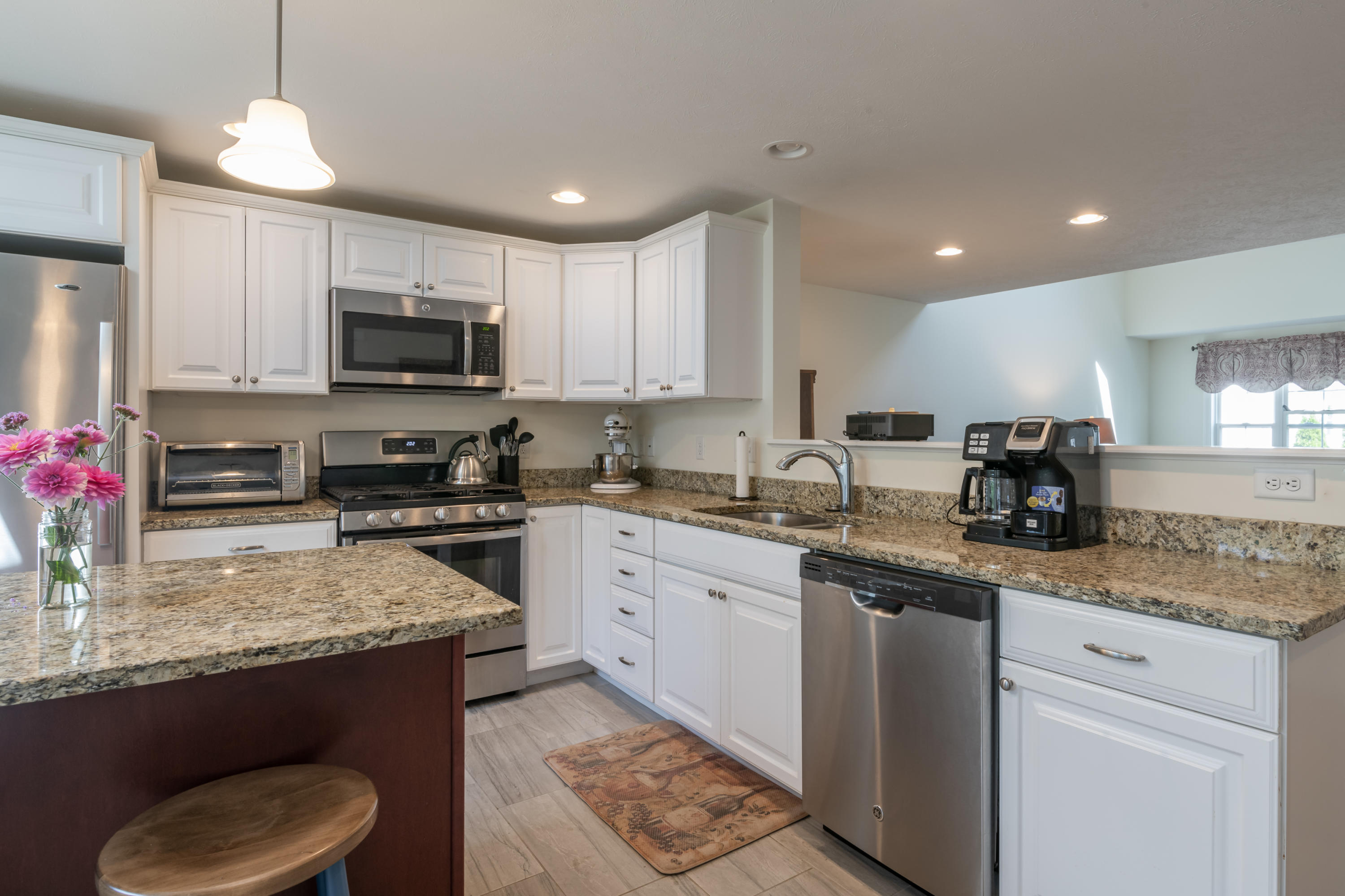 18 Beryl Loop, Unit 18 Topsham, ME 04086 - Photo 4 of 23 Beryl Loop-9