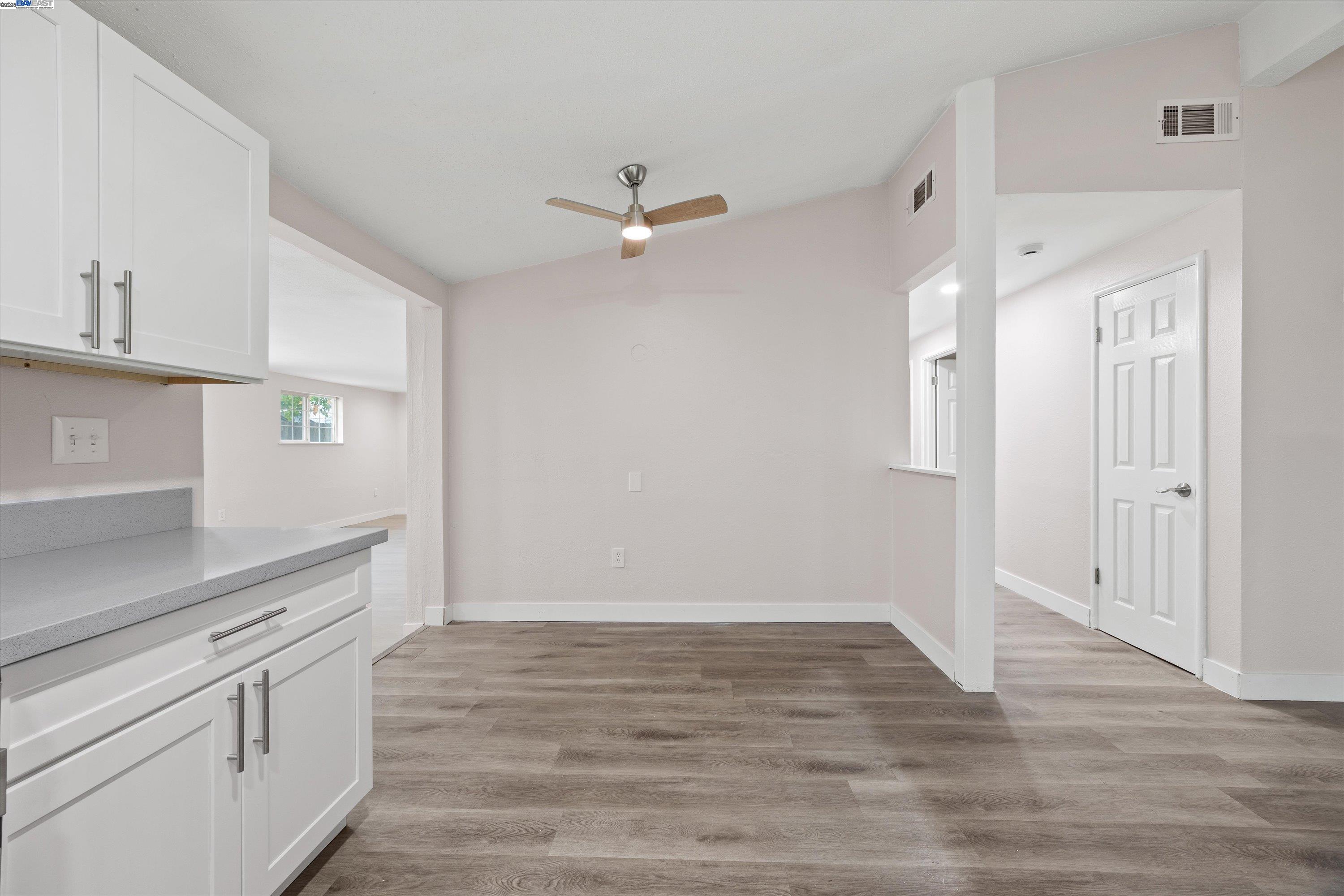 7941 Andora Way Sacramento, CA 95824 - Photo 13 of 35