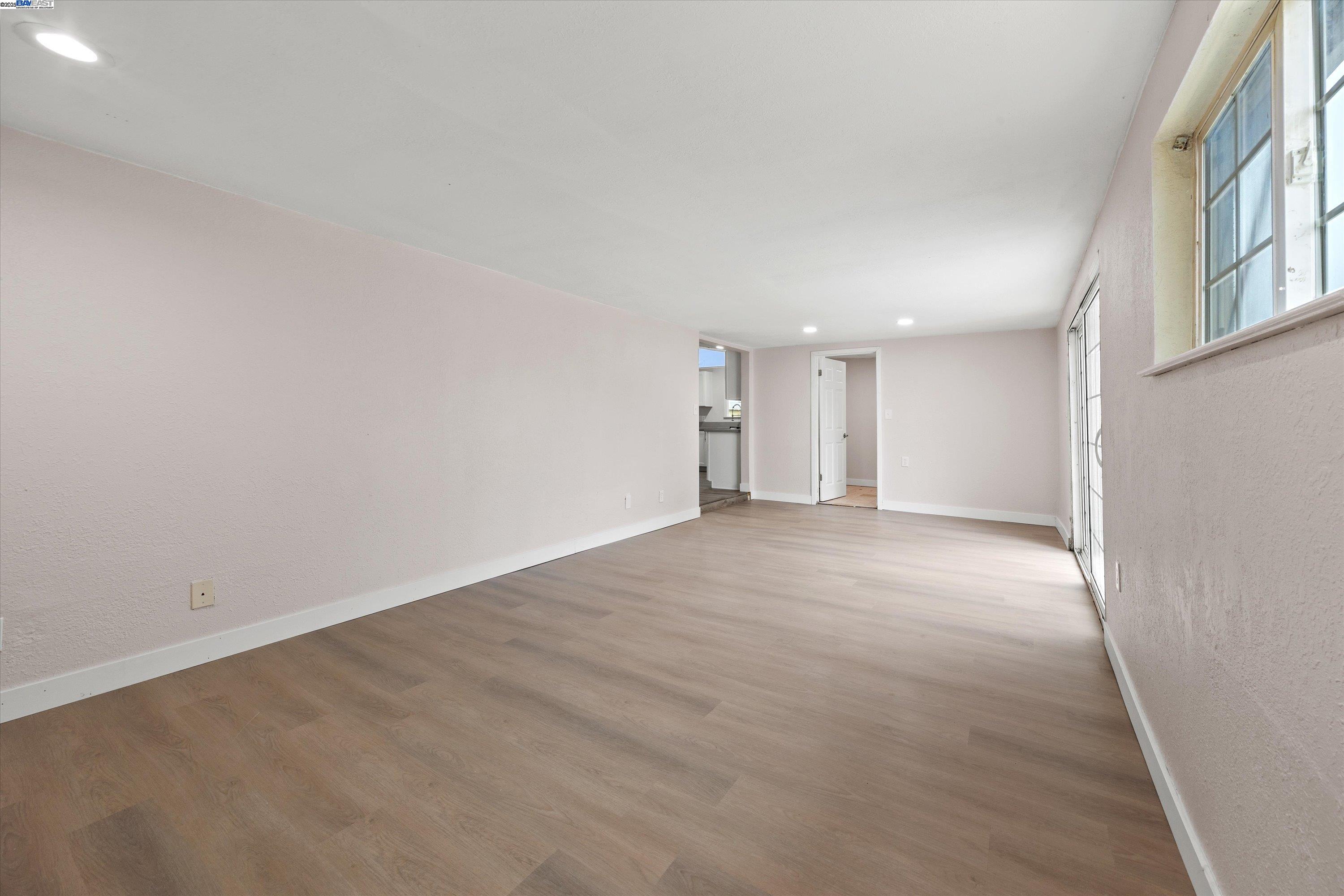 7941 Andora Way Sacramento, CA 95824 - Photo 17 of 35