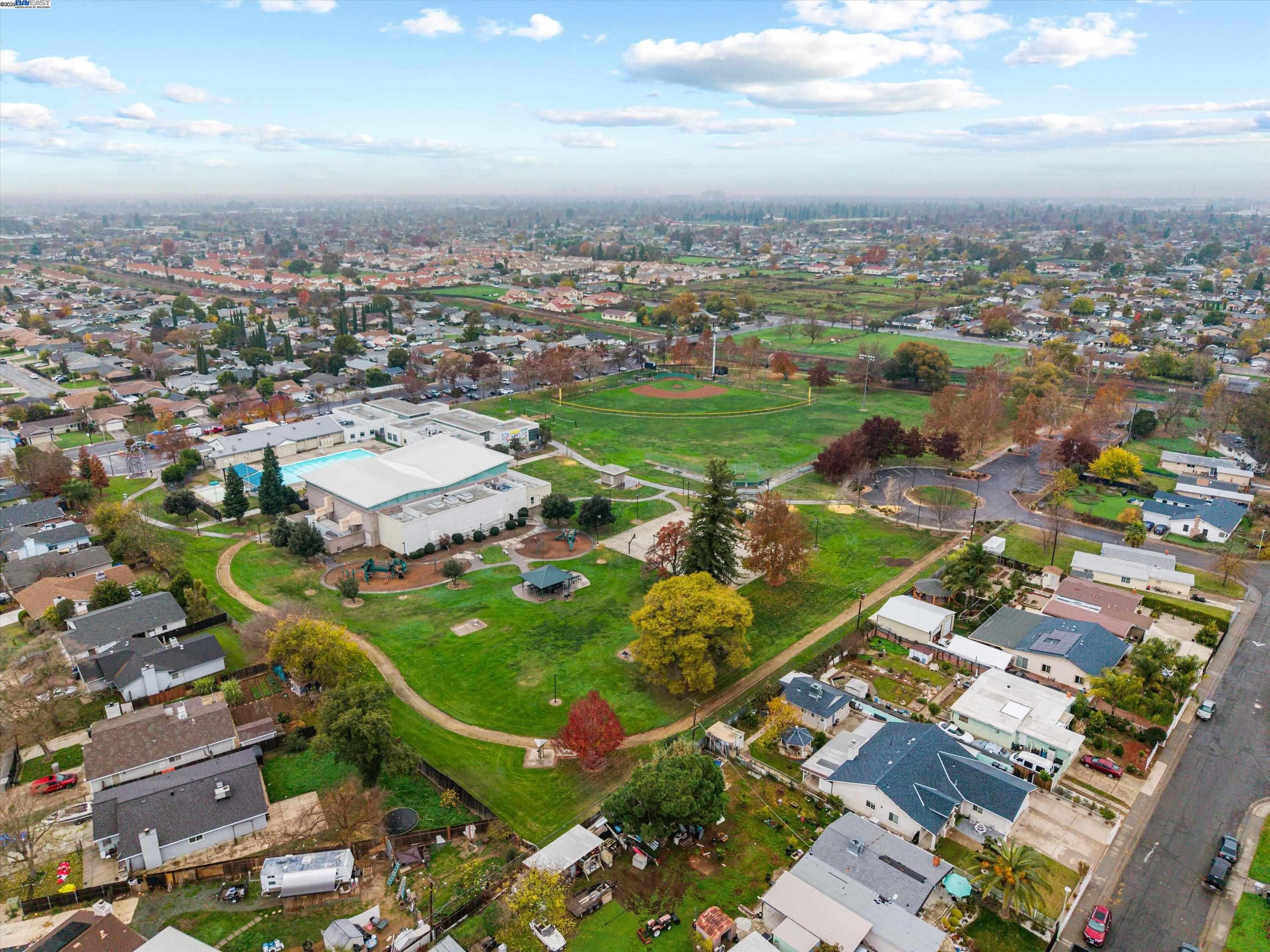 7941 Andora Way Sacramento, CA 95824 - Photo 32 of 35