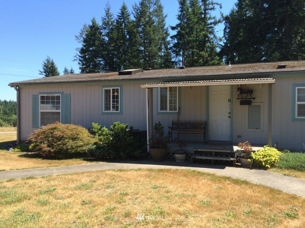 1053 Southwest J H Road Port Orchard, WA 98367 - Photo 1 of 25 Gallery Image 1
