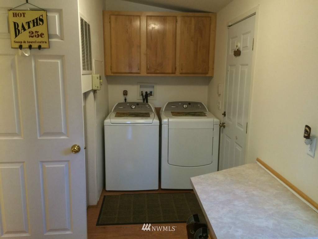 1053 Southwest J H Road Port Orchard, WA 98367 - Photo 25 of 25 Gallery Image 25