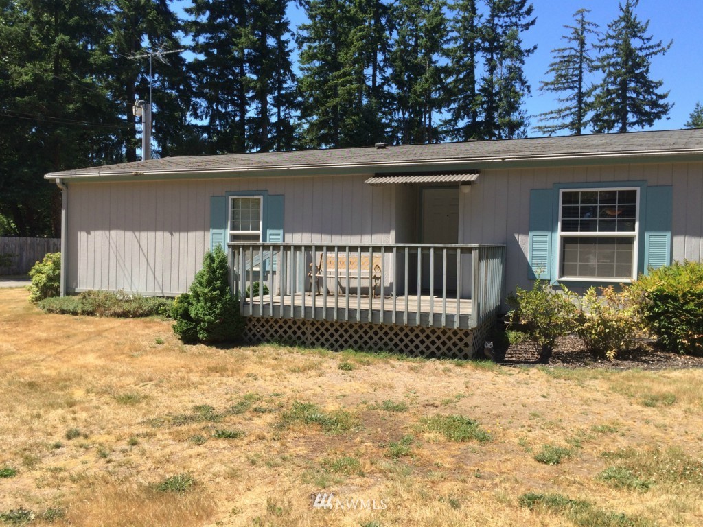 1053 Southwest J H Road Port Orchard, WA 98367 - Photo 4 of 25 Gallery Image 4