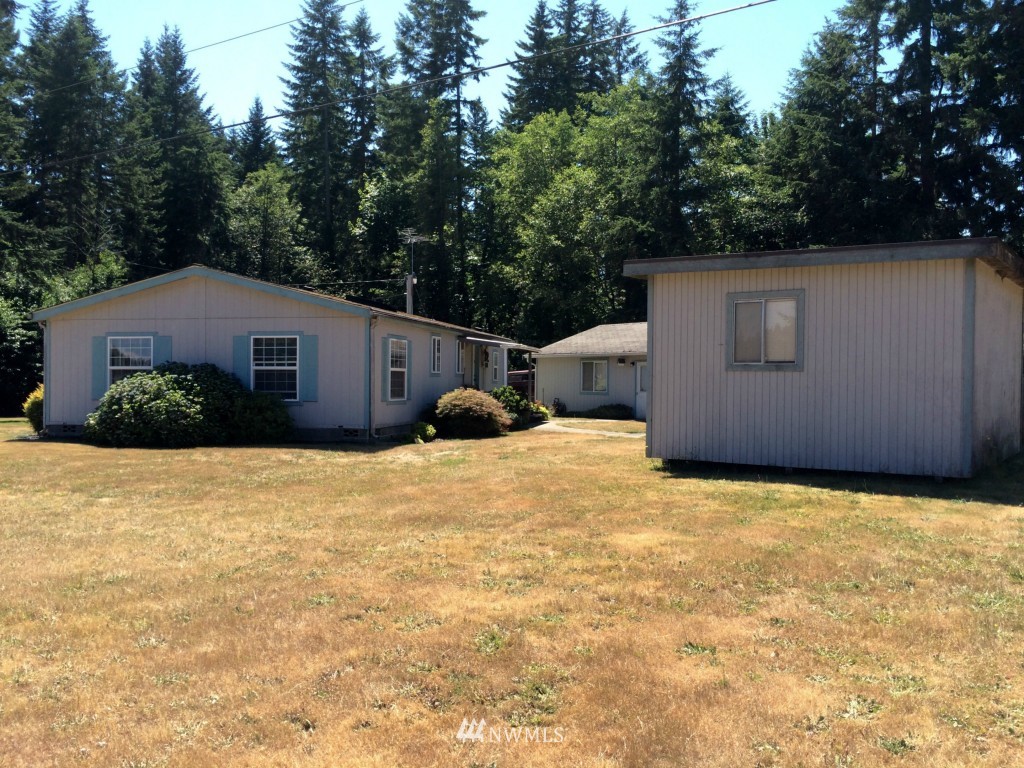 1053 Southwest J H Road Port Orchard, WA 98367 - Photo 7 of 25 Gallery Image 7