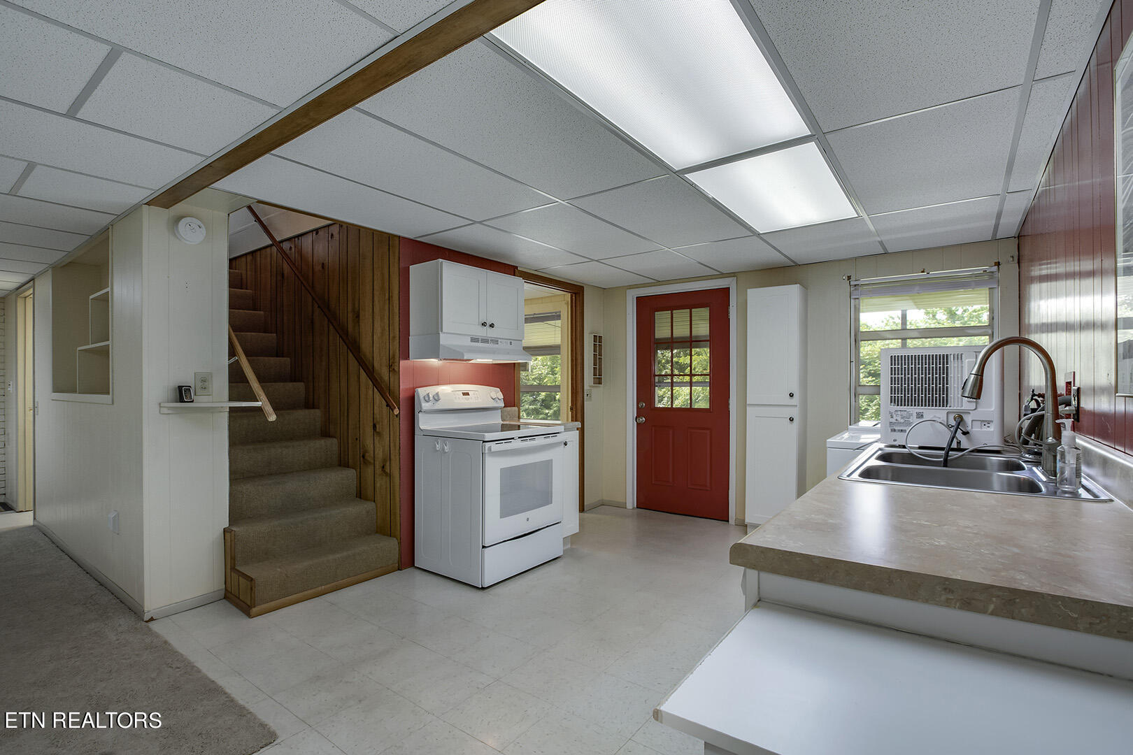 609 East Ridgecrest Drive Kingston, TN 37763 - Photo 31 of 60 31_ERidgecrestDrive_609_BasementKitchen-