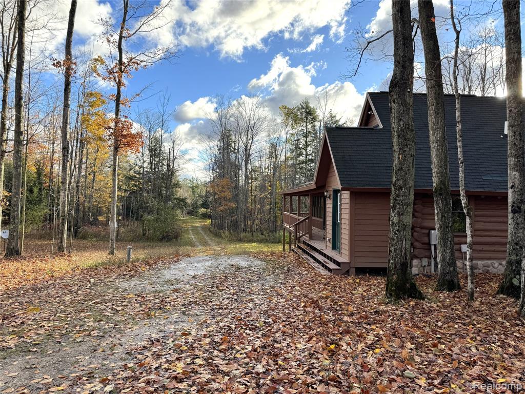 2446 Spayde Road Charlevoix, MI 49720 - Photo 32 of 48