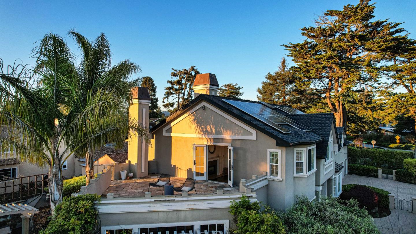 400 Seaview Drive Aptos, CA 95003 - Photo 28 of 58 a front view of a house with a yard