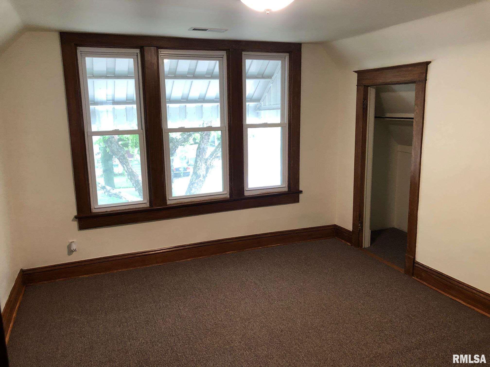 1801 South Spring Street Springfield, IL 62704 - Photo 9 of 12 Gallery Image 9