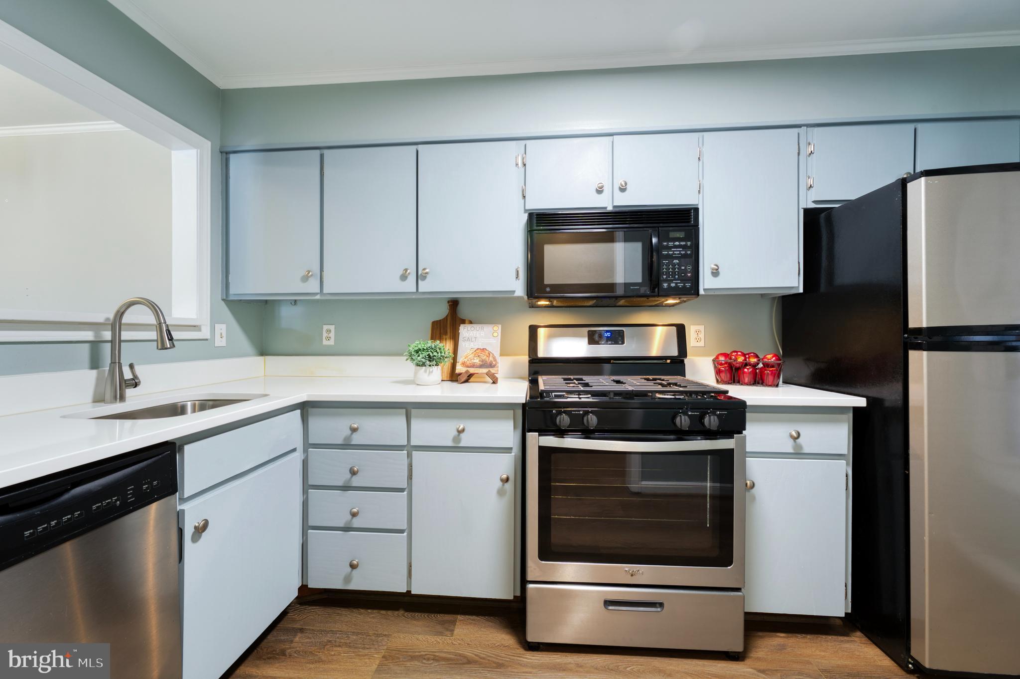 241 Loudoun Street Southwest, Unit F Leesburg, VA 20175 - Photo 6 of 32 Well Designed Use of Space