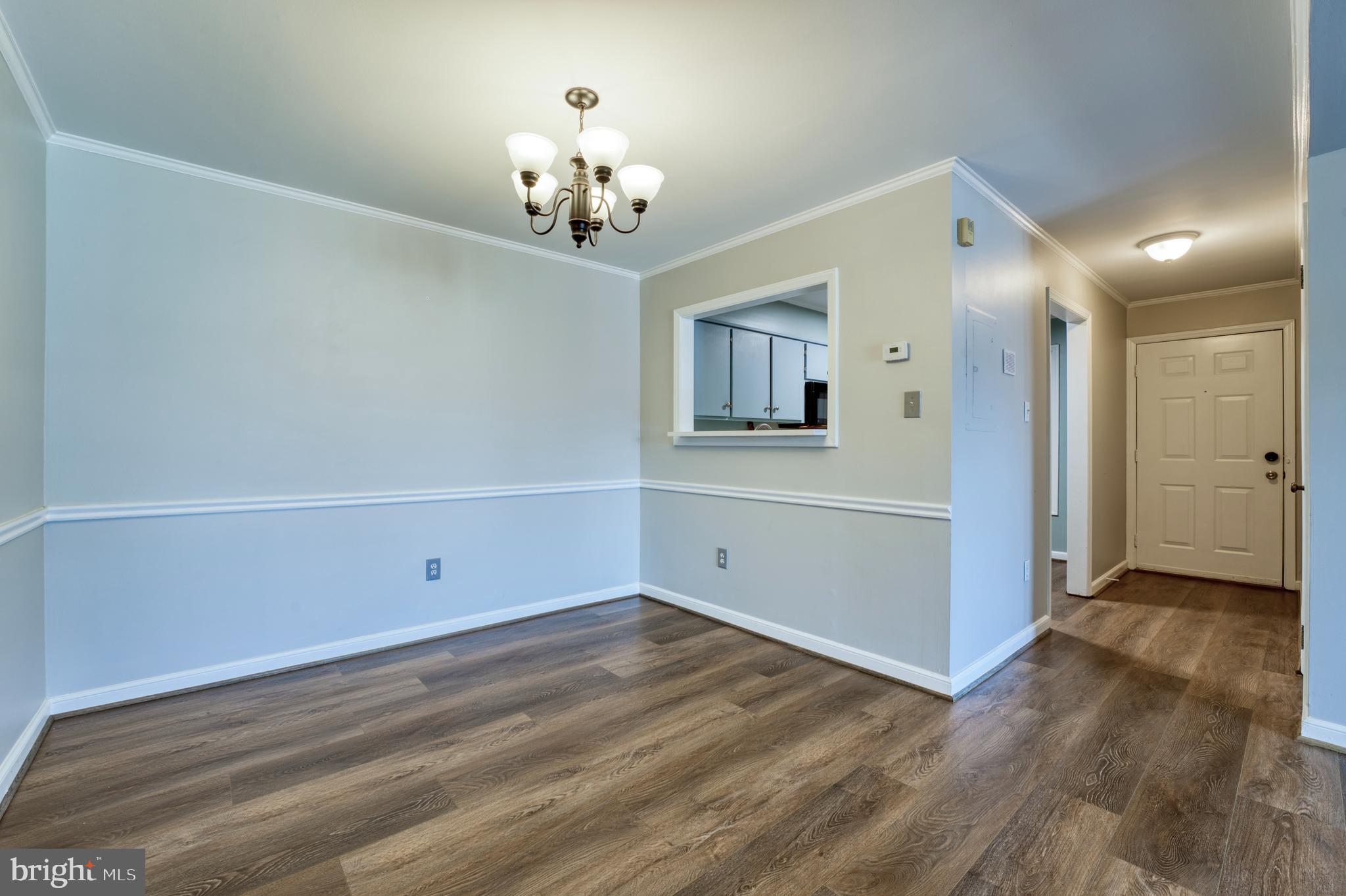 241 Loudoun Street Southwest, Unit F Leesburg, VA 20175 - Photo 8 of 32 Dining Room