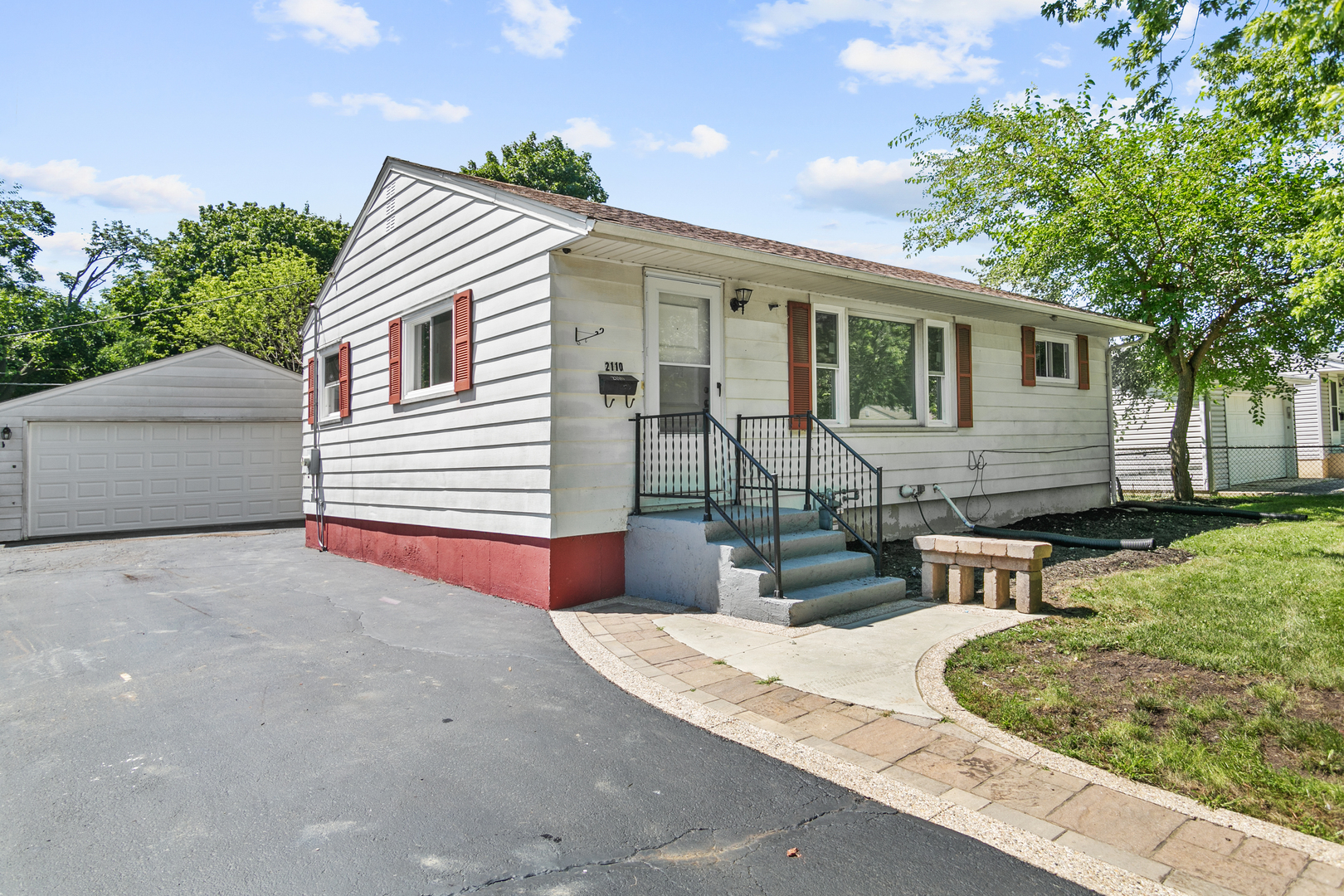 2110 Delaware Road Waukegan, IL 60087 - Photo 20 of 23