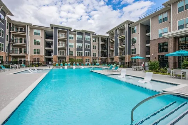 $1,940 | 1455 Spring Road Southeast, Unit 263, Smyrna, GA 30080