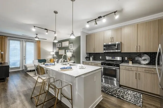 $1,940 | 1455 Spring Road Southeast, Unit 263, Smyrna, GA 30080