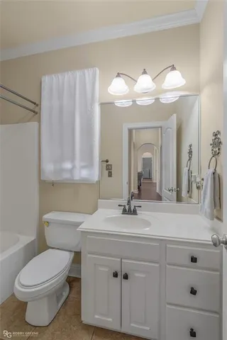 a bathroom with a white bath tub