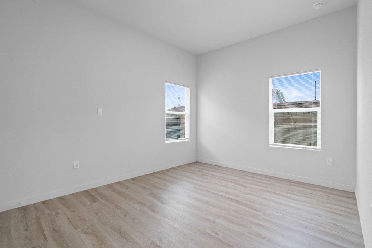 9725 Kerr Street, Unit A Houston, TX 77029 - Photo 24 of 34