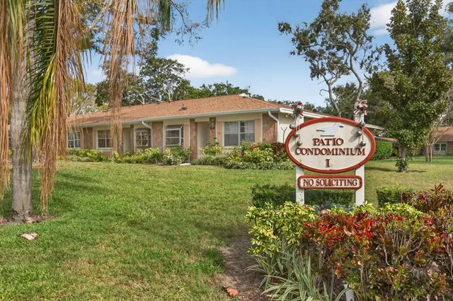 $235,000 | 2211 Lark Circle West, Unit D, Palm Harbor, FL 34684