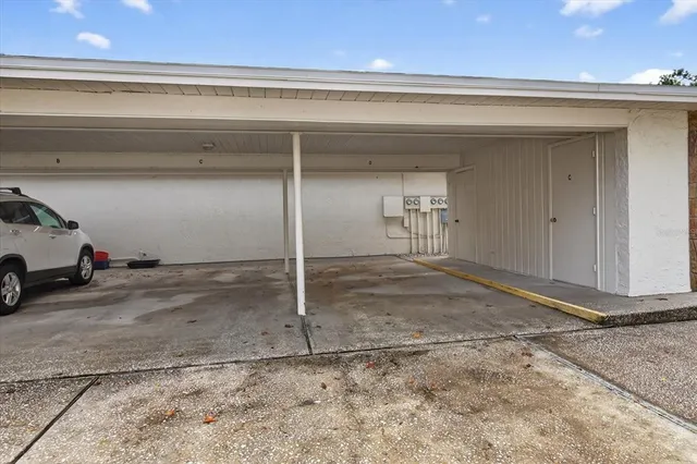 $225,000 | 2211 Lark Circle West, Unit D, Palm Harbor, FL 34684