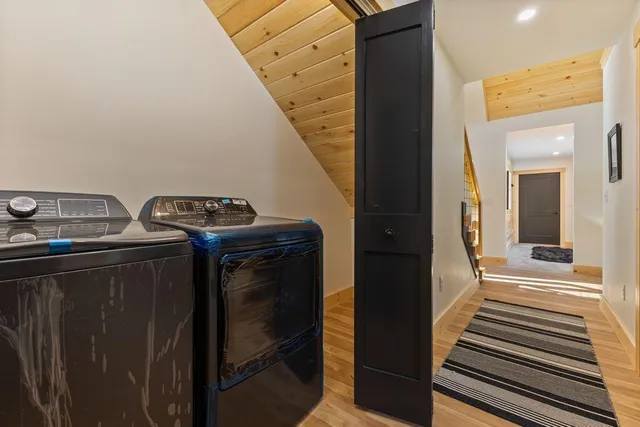 $999,000 | 62 East Point Way, Norway, ME 04268