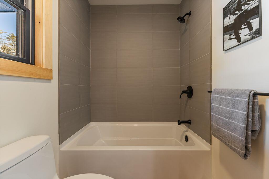 62 East Point Way Norway, ME 04268 - Photo 27 of 60 27__V5A9223