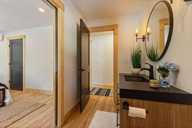 $999,000 | 62 East Point Way, Norway, ME 04268