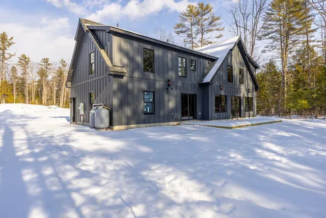 $999,000 | 62 East Point Way, Norway, ME 04268