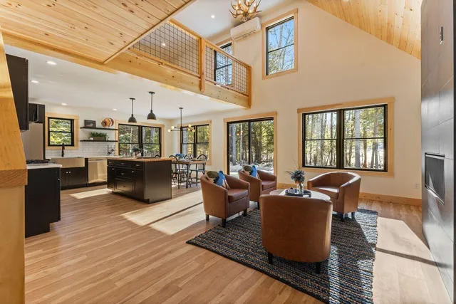 $999,000 | 62 East Point Way, Norway, ME 04268