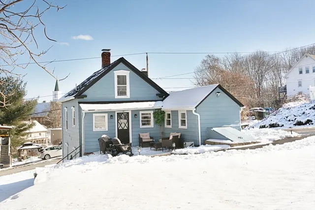 $385,000 | 8 Mumford Road, Sutton, MA 01590